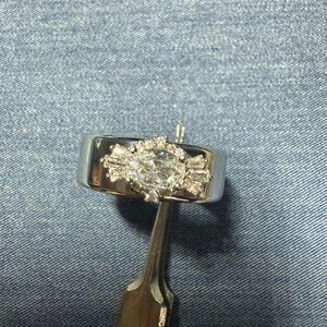 Customize your oura ring by adding a "gem" /rhinestone/nail art